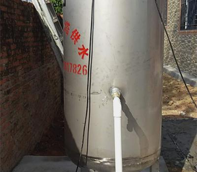 樂東縣黃流鎮(zhèn)東孔村一噸 不銹鋼無塔供水器