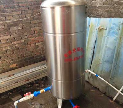 龍華區(qū)太平村對(duì)面0.5噸不銹鋼無(wú)塔供水器